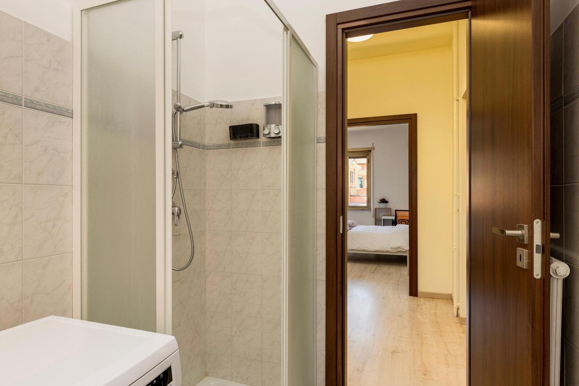 Italia Room Vicino Stazione Termini Rome Luaran gambar
